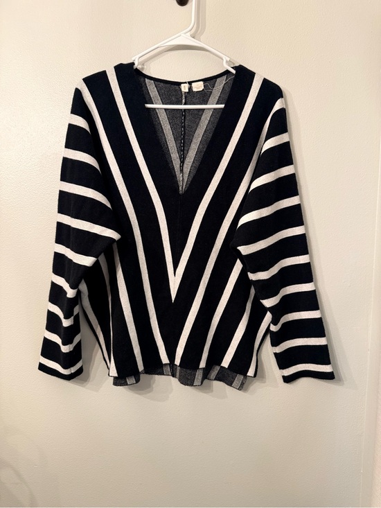 Moth Sweaters - Moth Anthropologie Striped V-Neck Knit Sweater